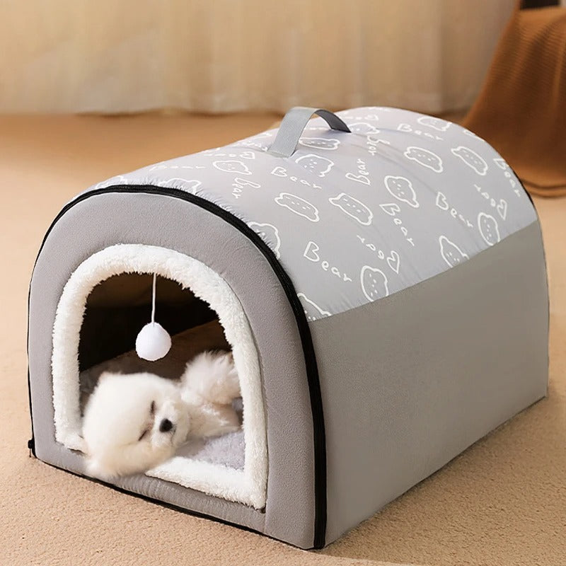 chien allonger dans niche pour chien