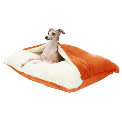 chien assis dans coussin chien forme sac orange