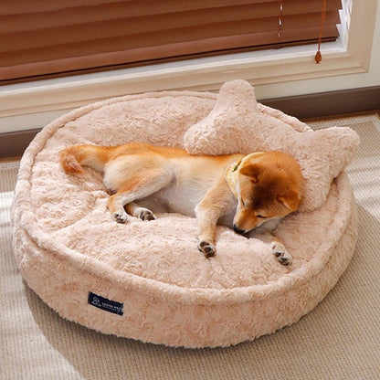chien_detendu_dans_coussin_pour chien_rond_oreiilet_ose
