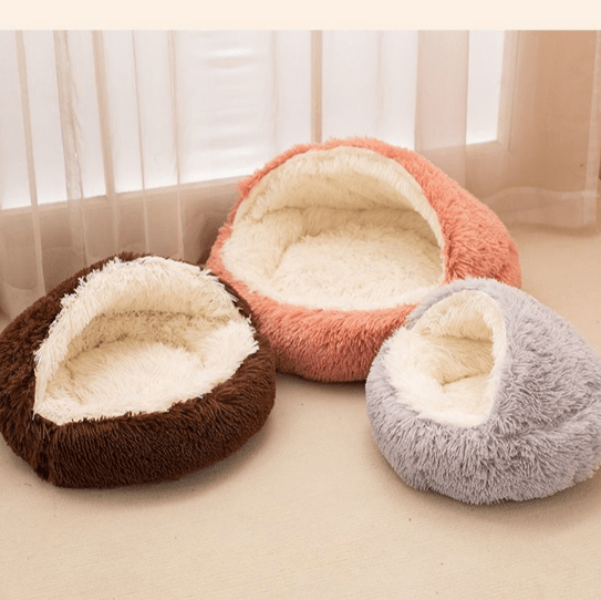 couleurs différentes de panier igloo pour chien