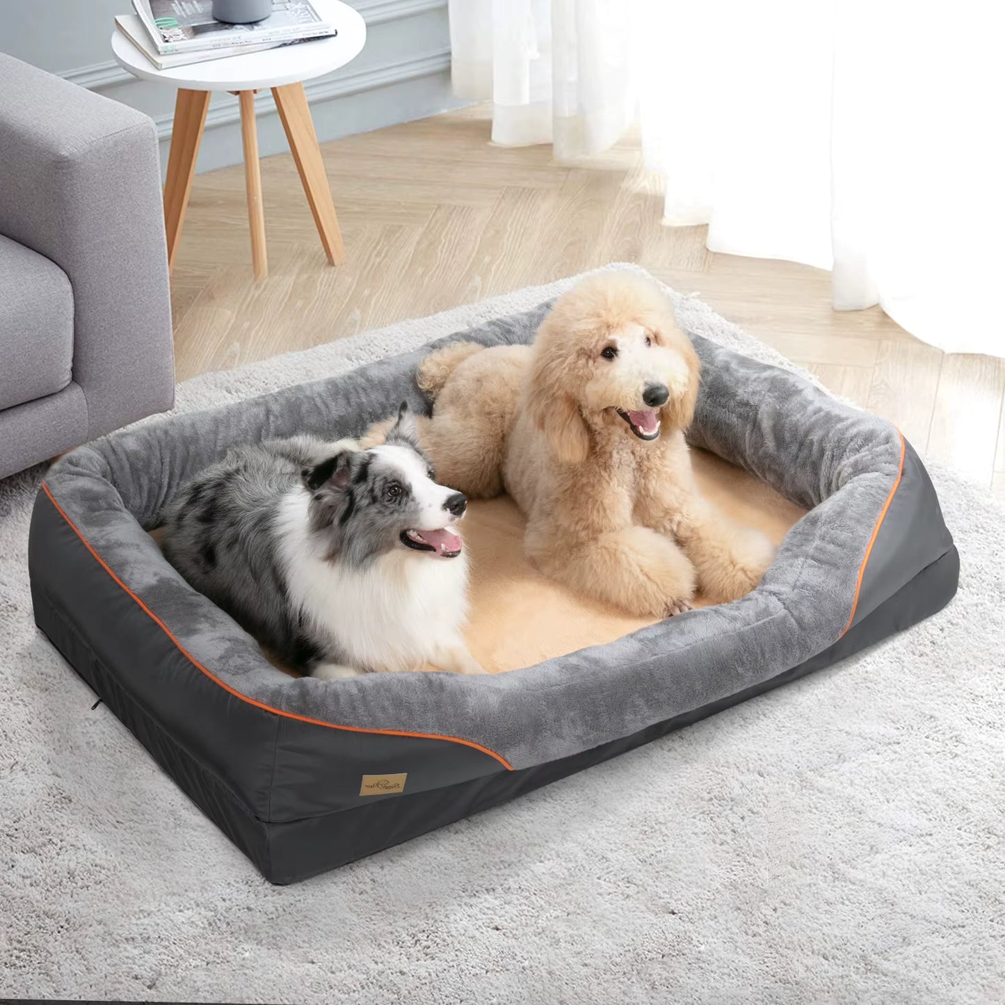 deux chiens partage le lit pour chien orthopédique,