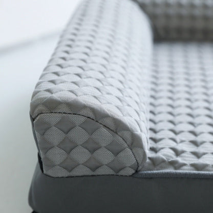 l accoudoir de canape pour chien en soie 