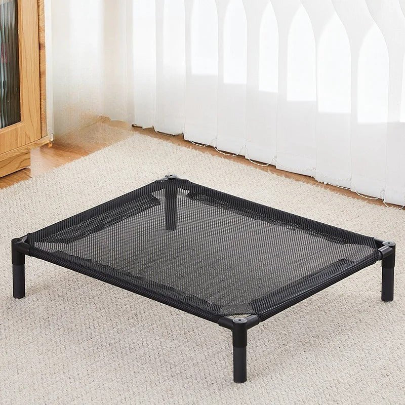 lit sureleve chien noir