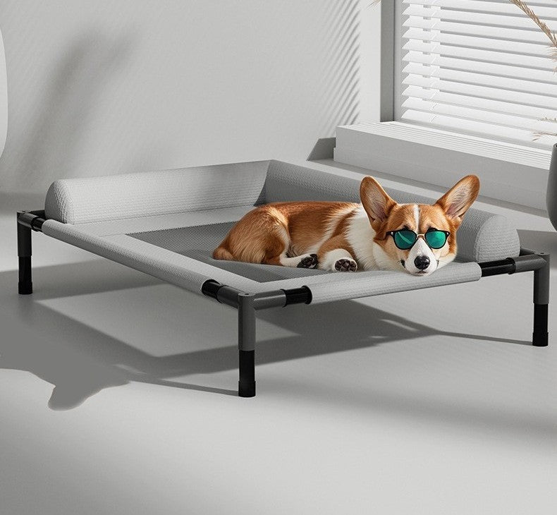 lit sureleve pour chien gris