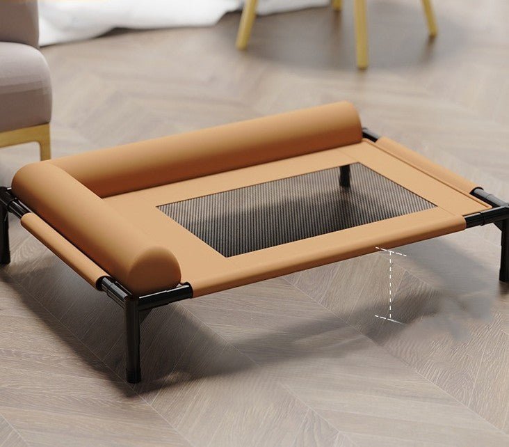 lit de camp pour chien marron