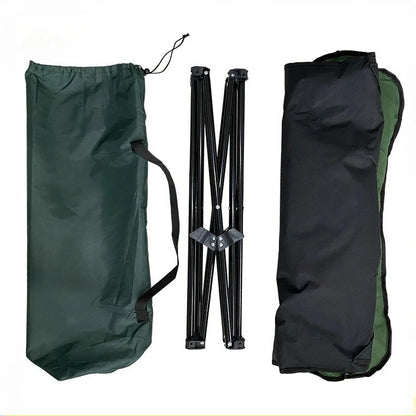 materiel de lit  de camp chien dans sac
