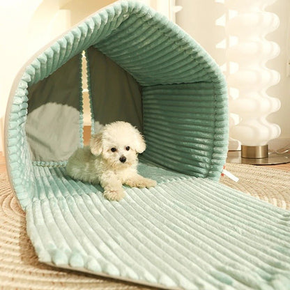 niche pour chien triangulaire en velours 