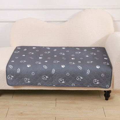 tapis pour chien gris