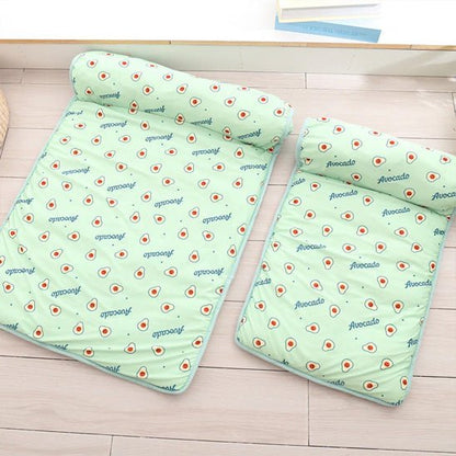 tapis rafraichissant pour chien verts decore motif avocat