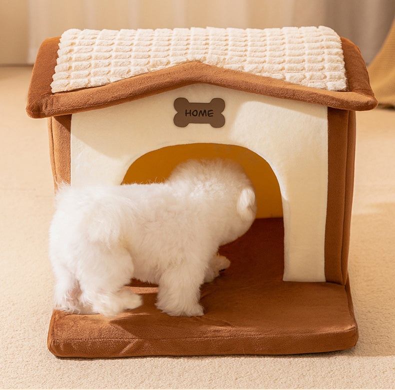 toutou rentre dans petit niche 