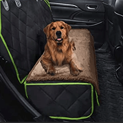 toutou sur siège auto dans couverture chauffante pour chien